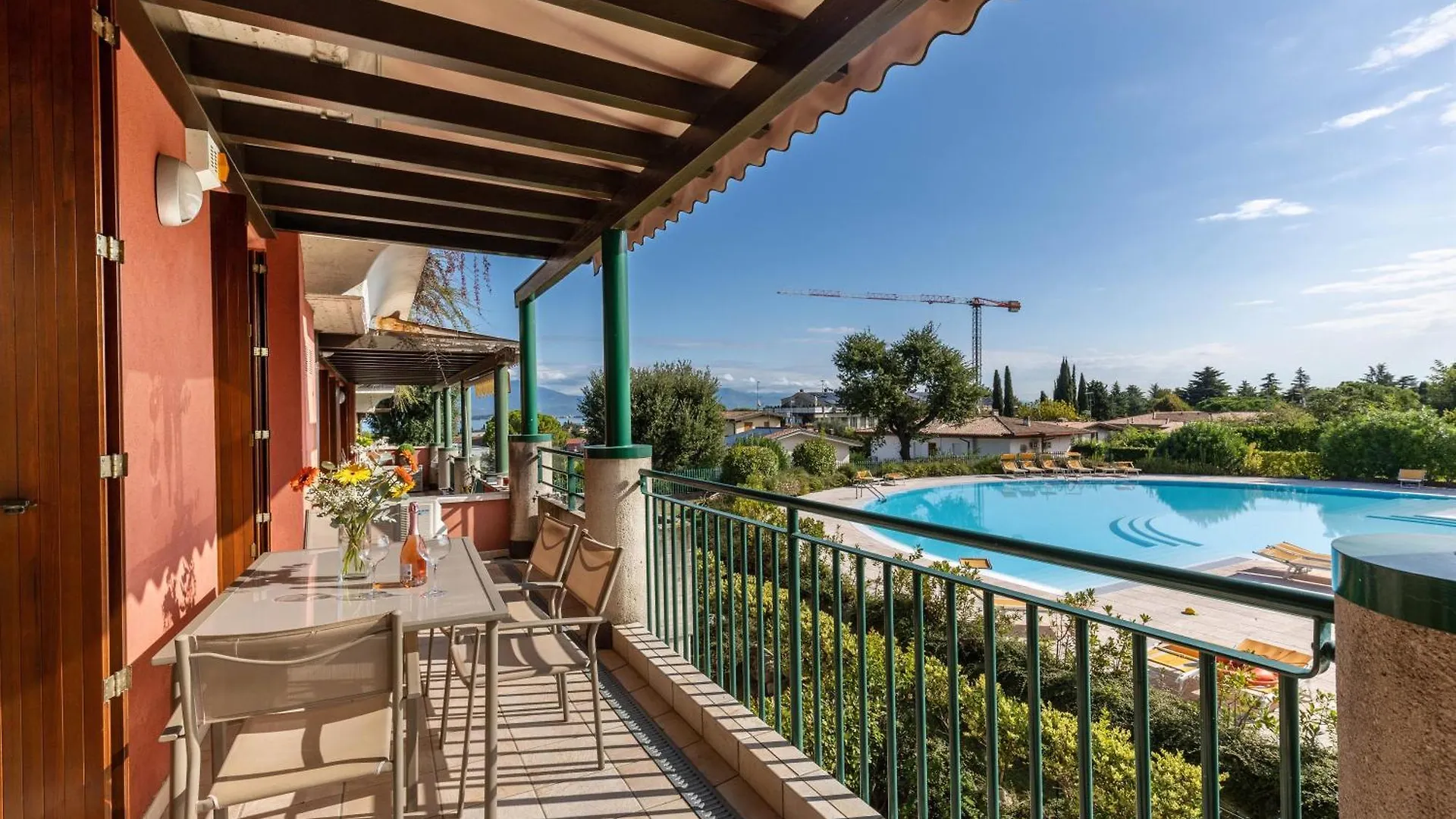 Apartment Delizioso Residence Vista Lago Desenzano del Garda Italy