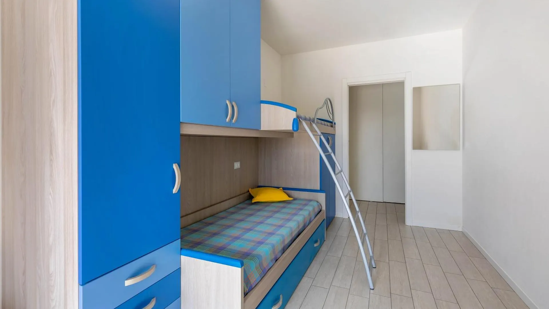Delizioso Residence Vista Lago Desenzano del Garda