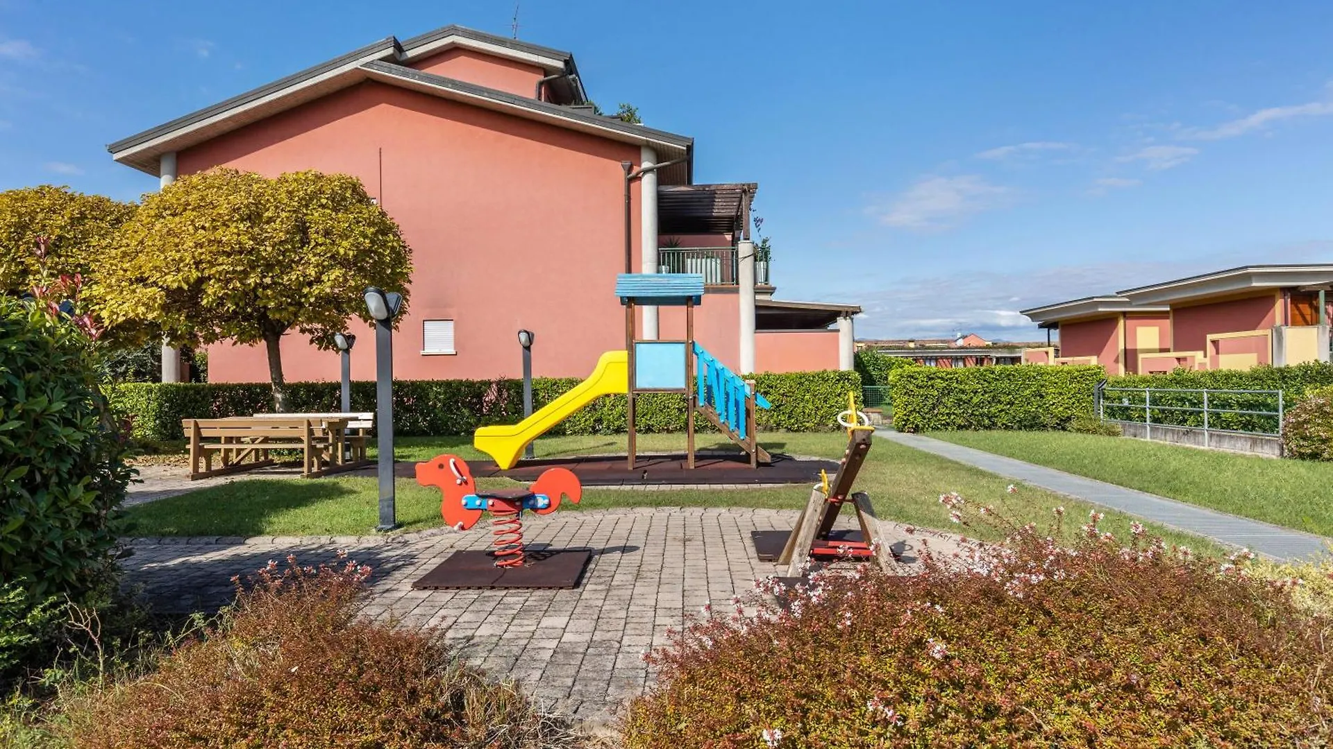 Delizioso Residence Vista Lago Desenzano del Garda Apartment