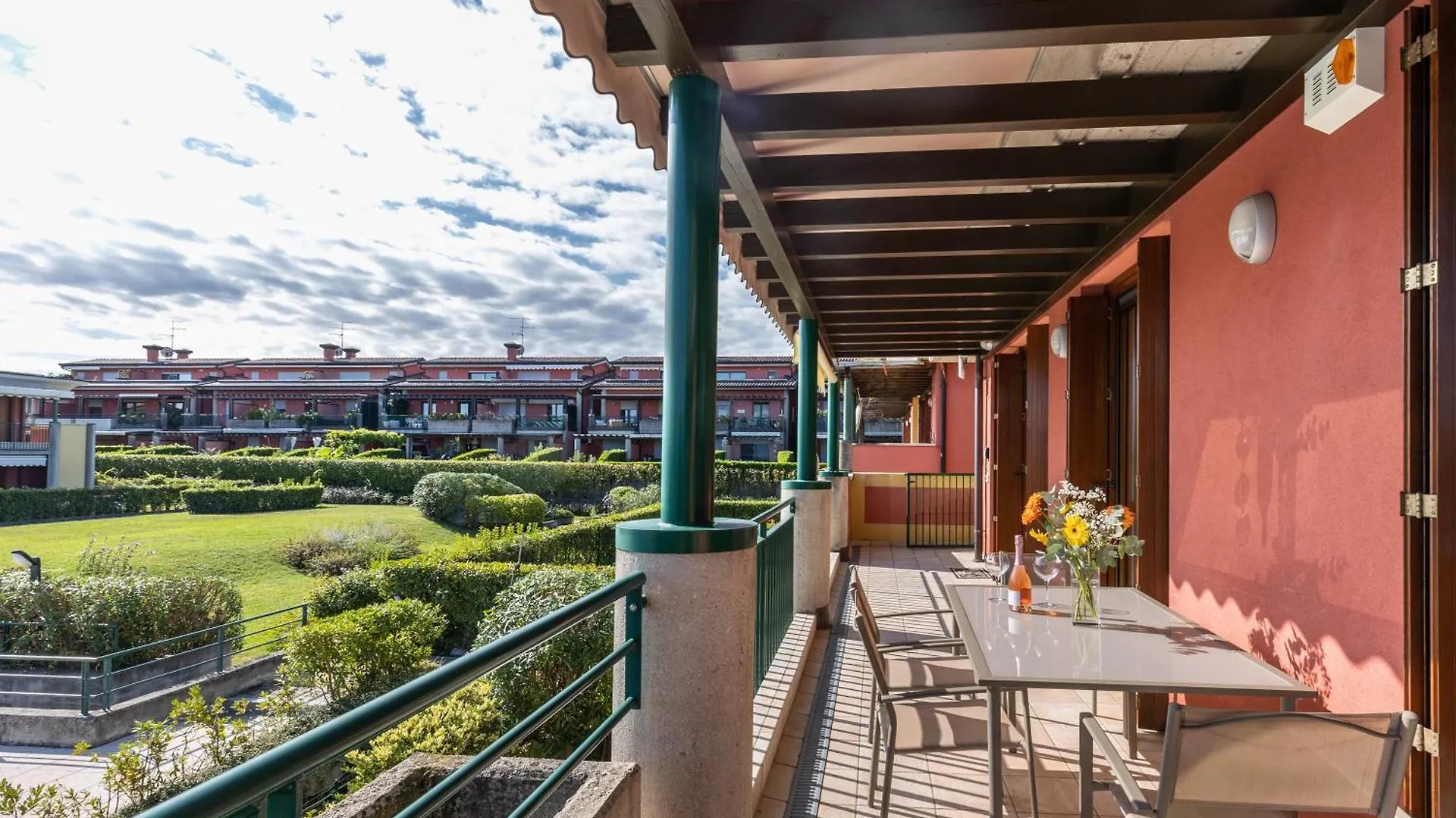 Delizioso Residence Vista Lago Desenzano del Garda